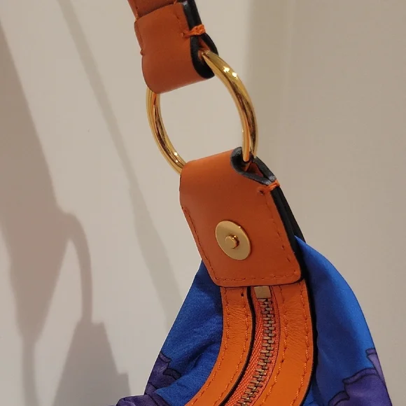 Versace Medusa Renaissance Hobo Bag - Picture 6 of 10